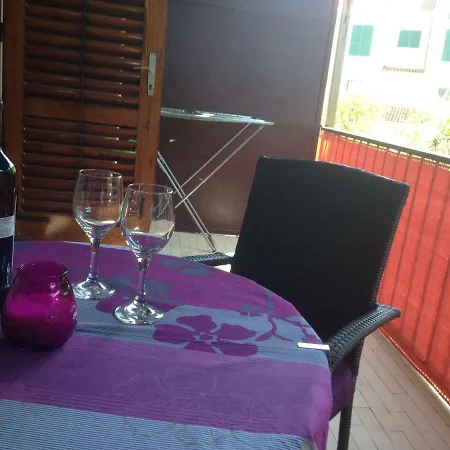 Haus Sonja Apartment Podgora Exterior photo